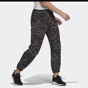 NWT Adidas leopard print sweatpants joggers Sz Lrg